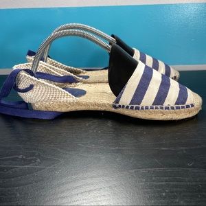 Romena canvas striped tie up leg flats women’s 6.5